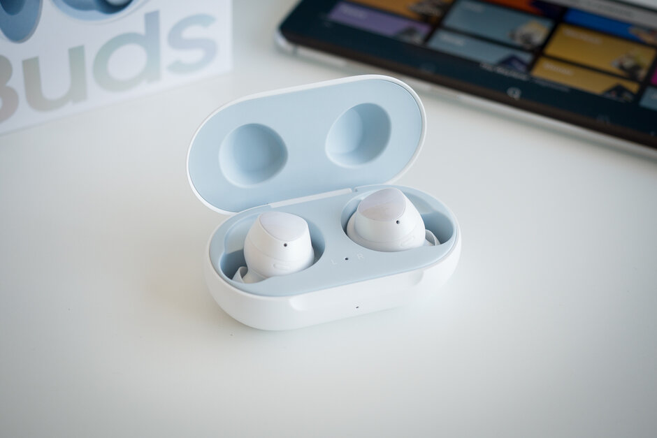 Samsung Galaxy Buds are heavily discounted on eBay