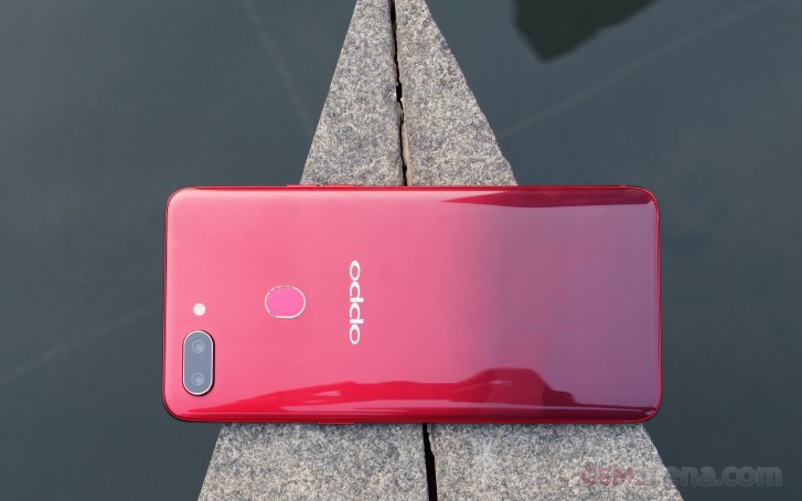 Android 10 with ColorOS 7 rolling out to the Oppo R15