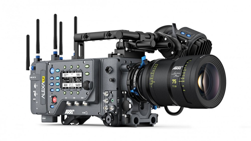 One of Hollywood's favorite cameras, the ARRI Alexa LF has a dynamic range of over 14 stops.