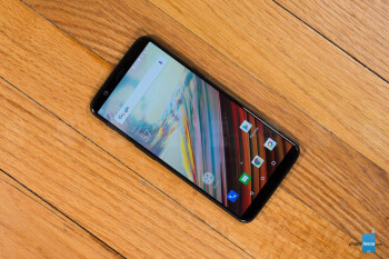 Update to OnePlus 5 rolls out returning a key feature to the camera