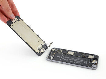 The iPhone throttling #batterygate keeps Apple bleeding cash