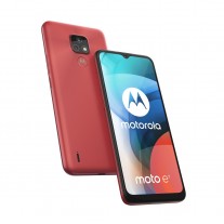 Motorola Moto E7 in Satin coral