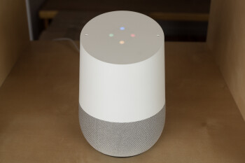 Apple Music is now rolling out to Google Assistant smart speakers and displays